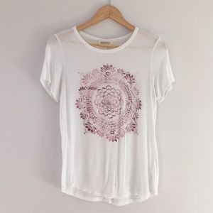 Monocracy Off-White Graphic T-Shirt, XS/S/M